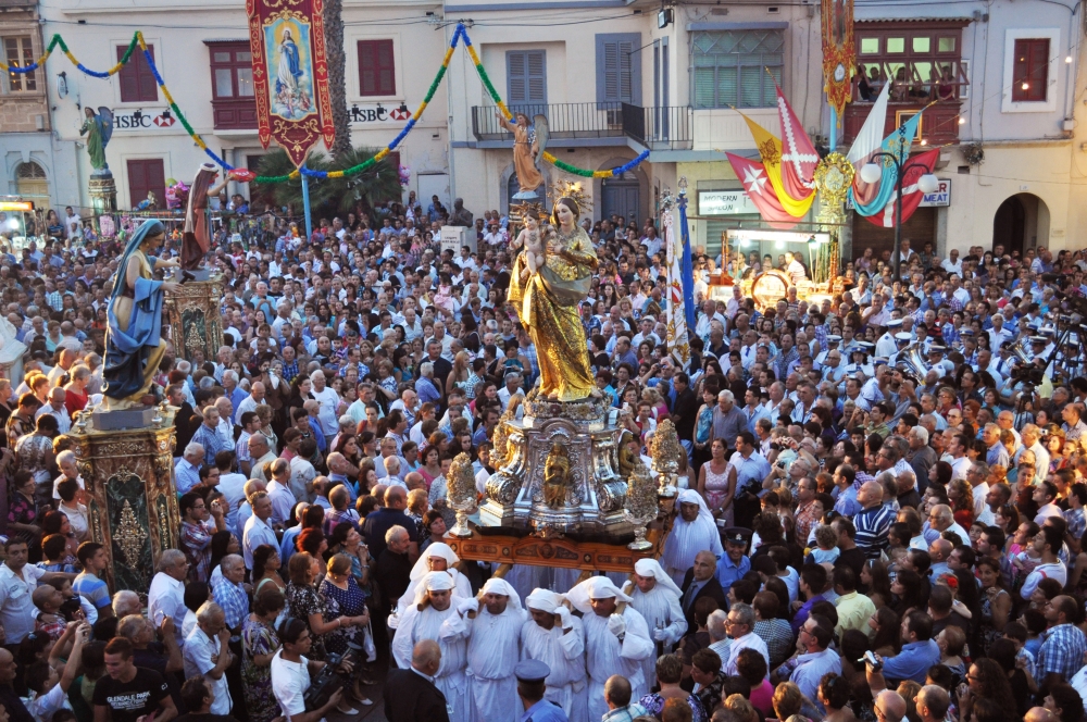 ‘Tkun insensittiva jekk bħalissa nitkellmu fuq l-eventwalità ta’ festi’ – Il-Kurja