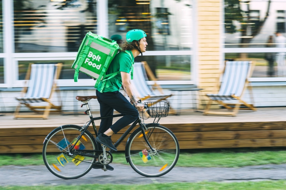 Wara dik id-delivery li ġibt hemm ħaddiem li (probabbilment) ma għandu dritt ta' xejn. Il-Parlament Ewropew jesiġi...