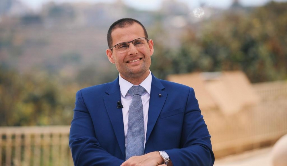 Il-PM Abela jagħmel apoloġija lill-familja Caruana Galizia għan-nuqqasijiet tal-Istat