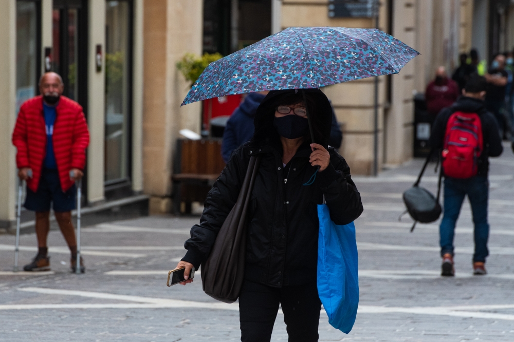 32% ta' dawk li jħaddmu jirrapportaw assentejiżmu qawwi fuq il-post tax-xogħol minħabba l-Covid-19
