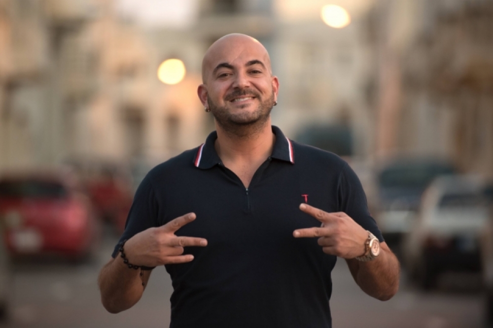 Hooli jniedi diska ġdida mimlija nostalġija