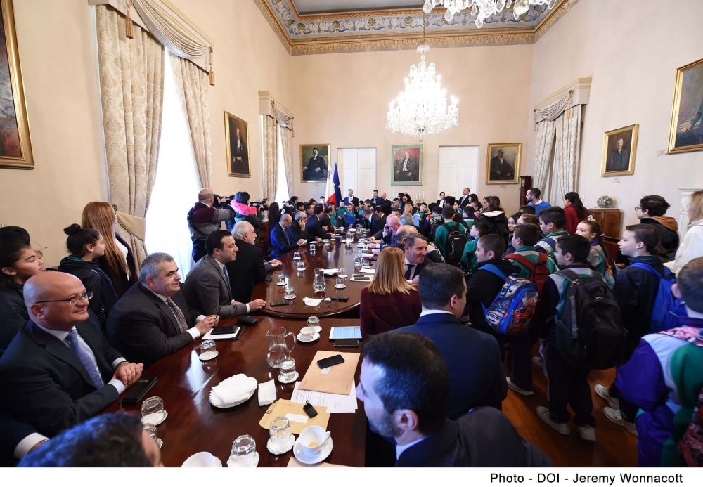 Ritratti | Grupp ta' studenti jattendu għall-ewwel laqgħa tal-kabinett il-ġdid