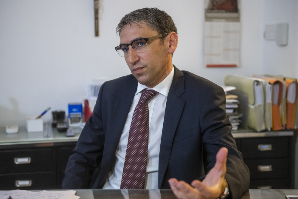 Repubblika tipproponi li kull min jgħix Malta 'jipparteċipa fid-demokrazija' u li partiti razzisti jiġu aboliti