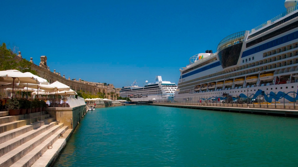 L-industrija tal-cruises fil-limbu bl-ebda vapuri f'Malta sa Awwissu
