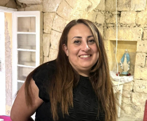 Il-qorti tirċievi numru ta' affarijiet lussużi ta’ Francine Farrugia