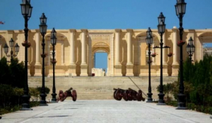 Iċ-Ċaqnu jingħata rigal kbir mill-Gvern filwaqt li kriminal jingħata xogħol lura mal-Gvern