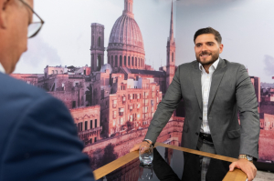 ‘Jekk nilħaq kap tal-PN, lil Adrian Delia rridu spalla ma’ spalla miegħi’