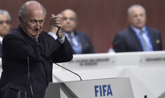 Sepp Blatter jifraħ wara li ġie kkonfermat fit-tmun tal-FIFA bħala President għall-ħames darba konsekuttiva