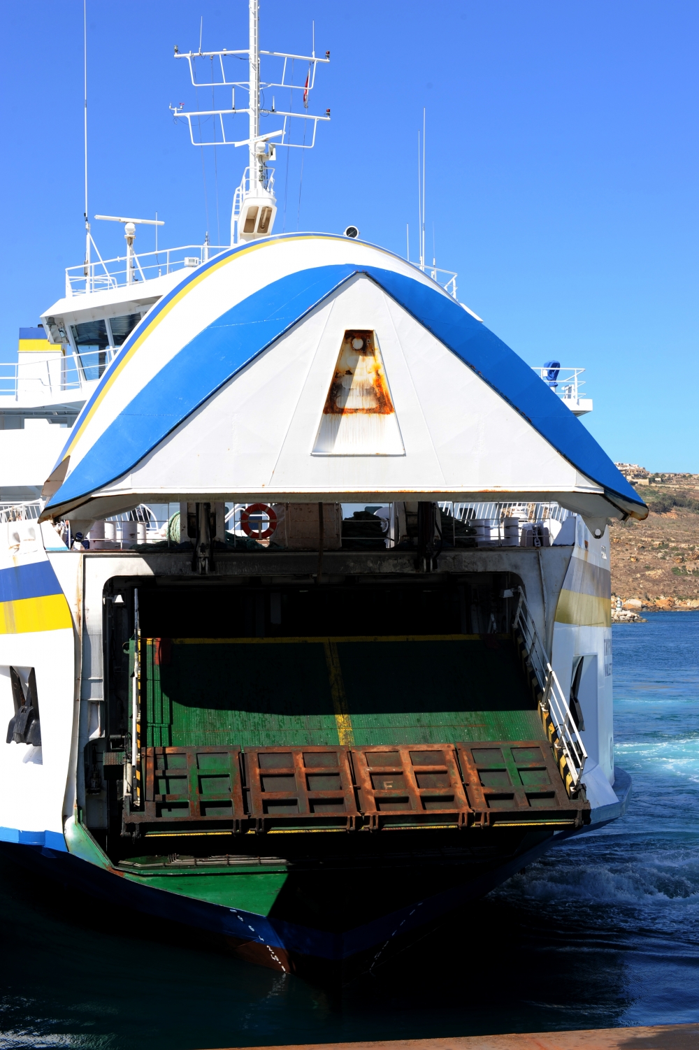 Kienu Gvernijiet Nazzjonalisti li kabbru din il-kumpanija u sar l-investiment fi tliet vapuri ġodda u anke fit-terminals tal-Imġarr u ċ-Ċirkewwa....