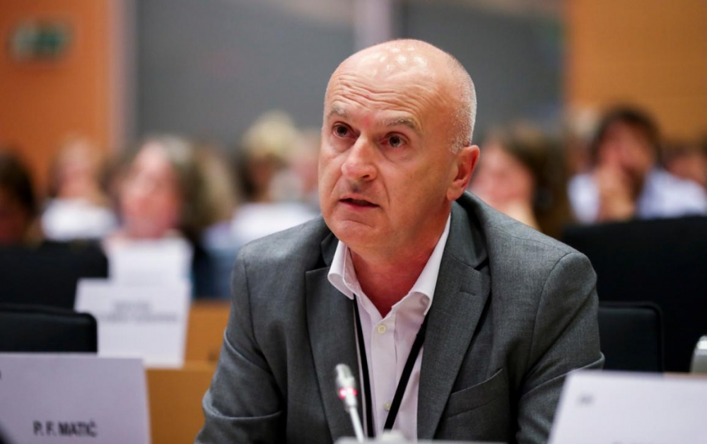 L-MEP li huwa rapporteur ta' dan ir-rapport xi ftit jew wisq kontroversjali