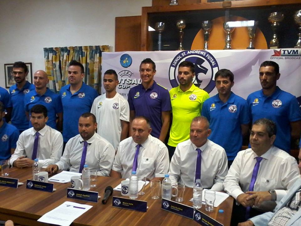 It-tim u l-amministrazzjoni ta’ Luxol St Andrews Futsal Club