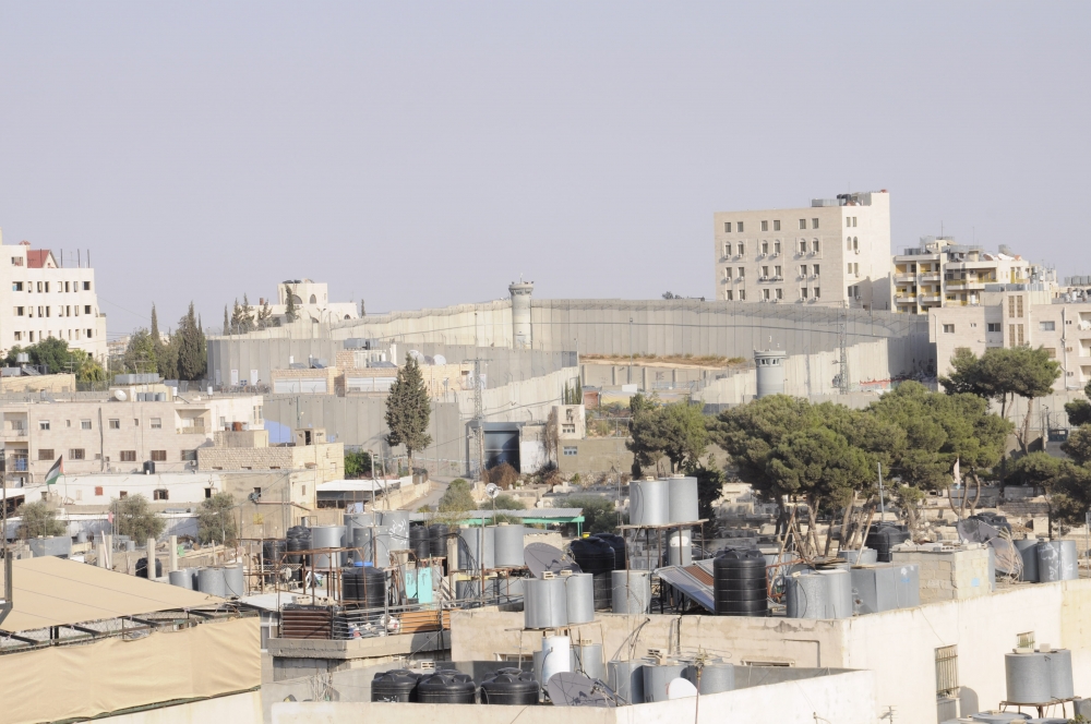 Il-Ħajt ta’ Apartheid madwar il-Kamp Aida
