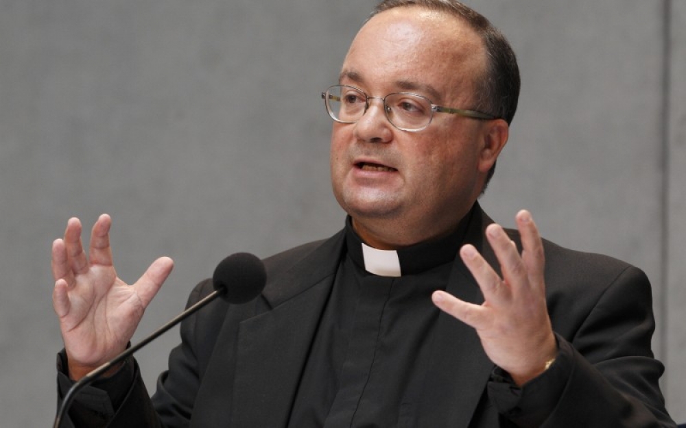 l-Arċisqof Charles J Scicluna