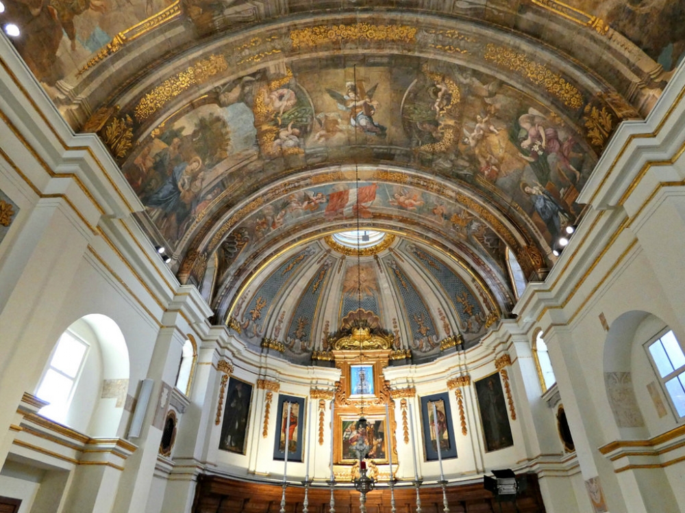 L-artal maġġur u l-ikona tal-Madonna