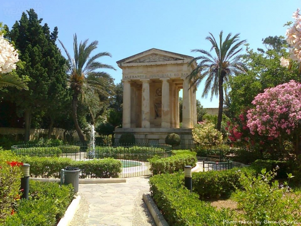 Il-Barrakka ta’ Isfel