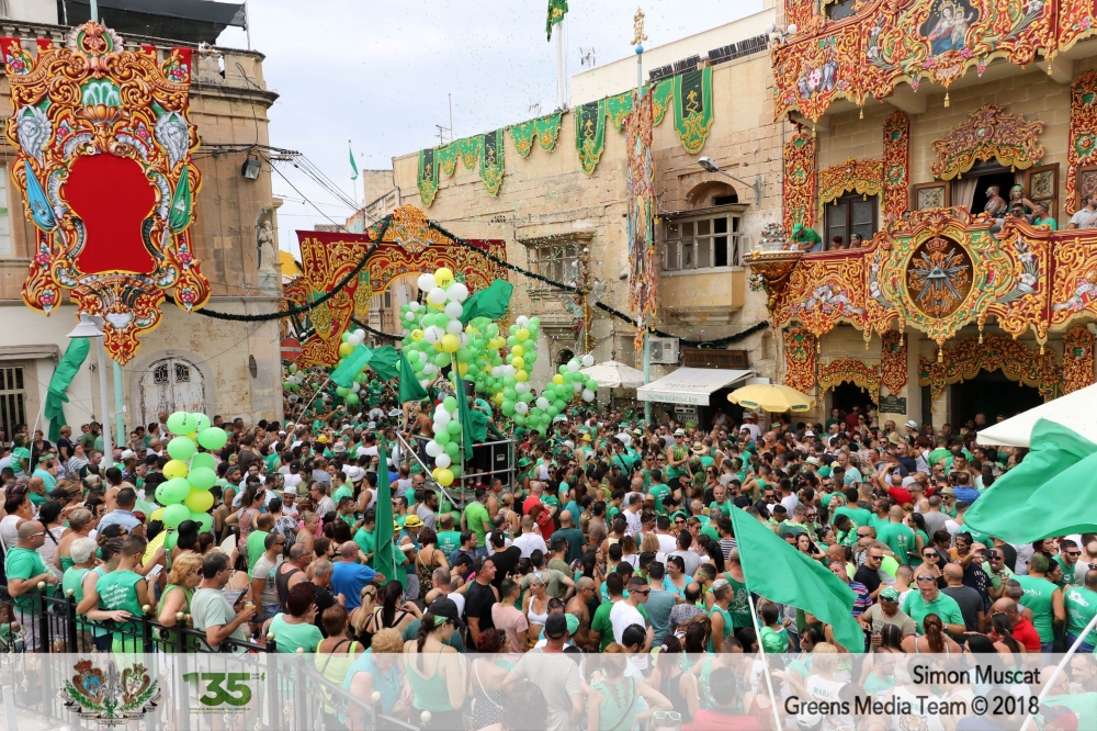 Tal-Banda San Mikiel jiċċelebraw quddiem il-Każin