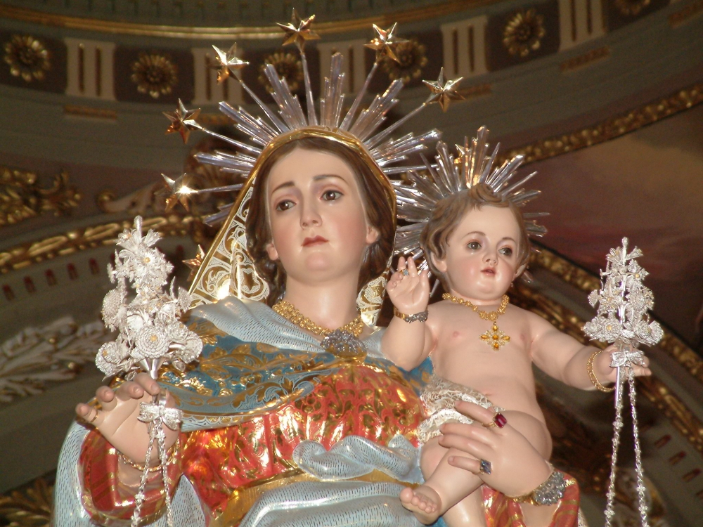 Il-vara tal-Madonna tal-Karmnu