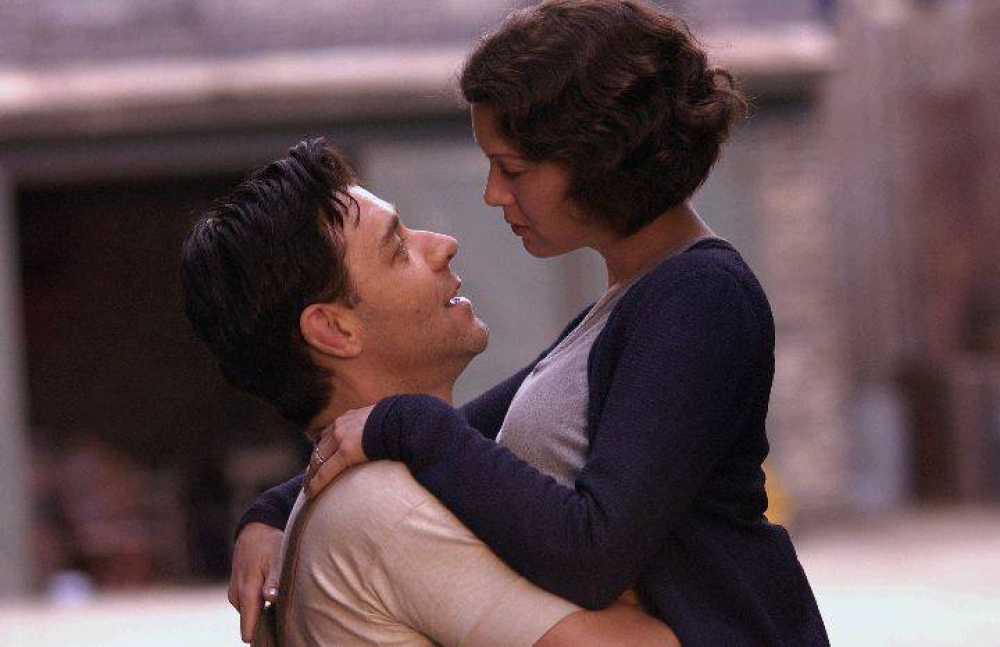 Russell Crowe fl-2005 jaħdem fil-film Cinderella Man, flimkien ma’ Renée Zellweger u Paul Giamatti