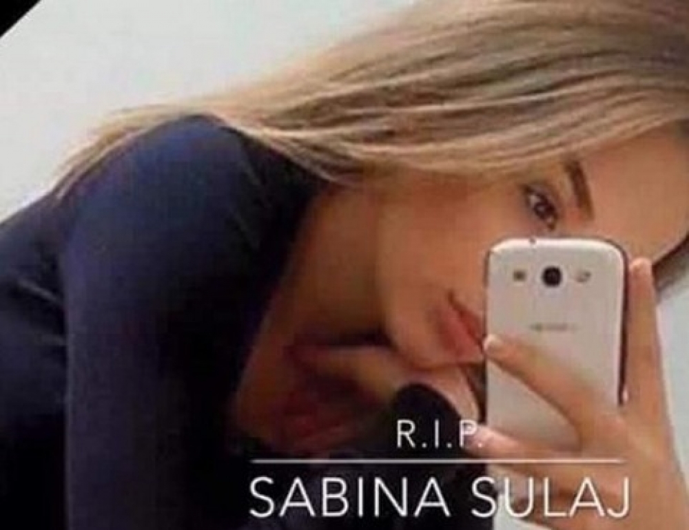 Sabina Sulaj ta' 14-il sena mill-Kosovo