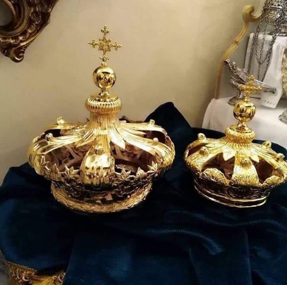 Il-kuruni li bihom se tkun inkurunata l-vara