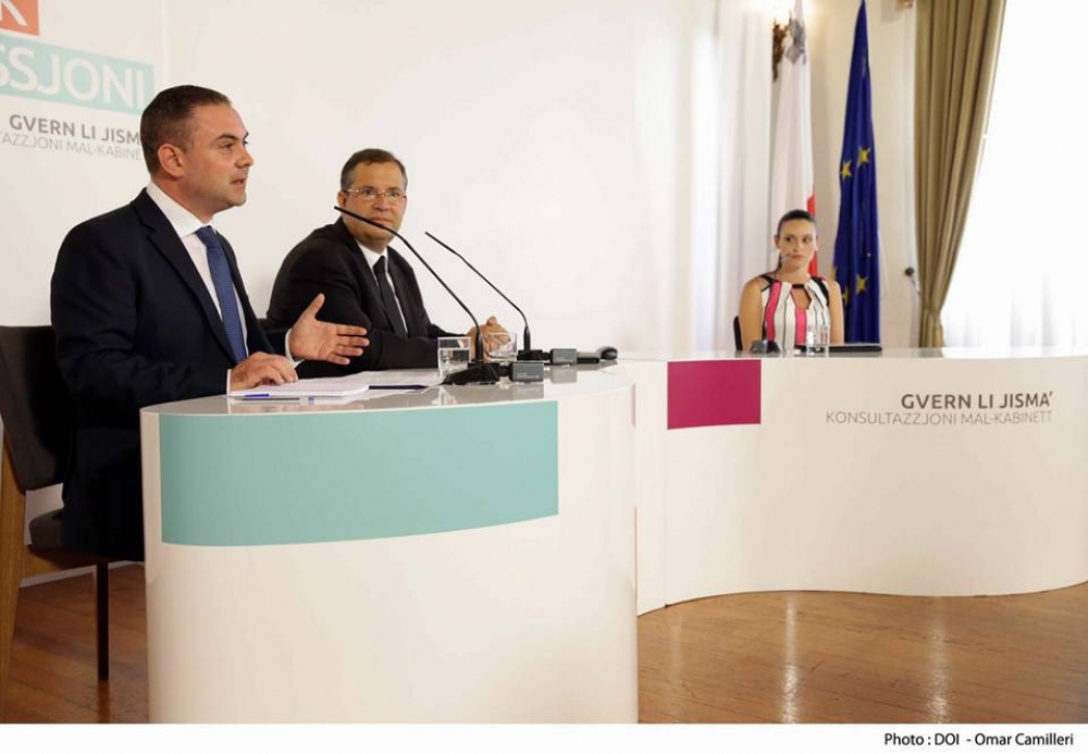 Il-Ministru Owen Bonnici jitkellem waqt sessjoni oħra ta' 'Gvern li Jisma'