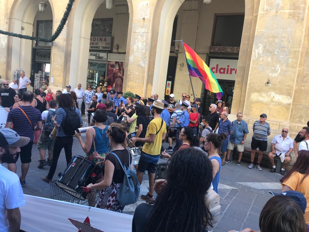 Diversi nies jattendu għall-protesta 'Iż-żejjed kollu żejjed'