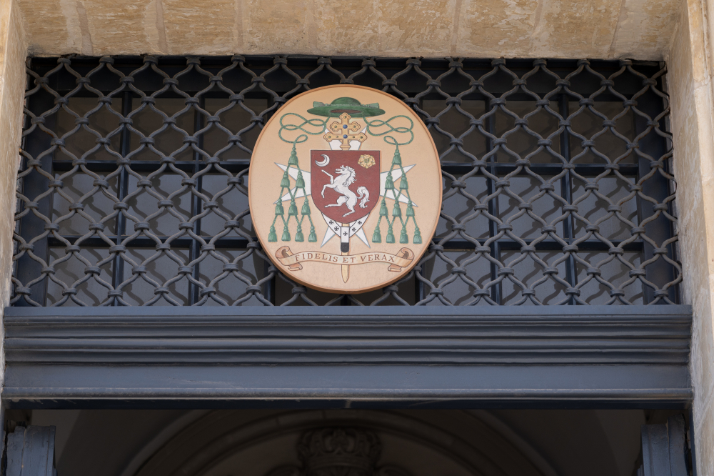 Il-Kurja tispjega għaliex xi skejjel tal-Knisja jaċċettaw   tfal ta’ reliġjonijiet oħra