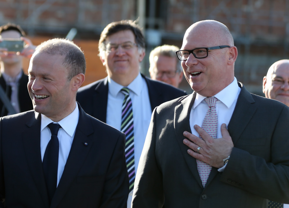 Joseph Muscat mal-Kap ta' Steward Health Care, Armin Ernst