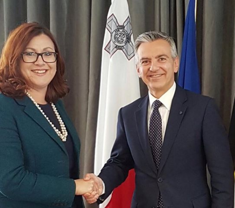  L-ewwel ritratt tal-koalizzjoni 
