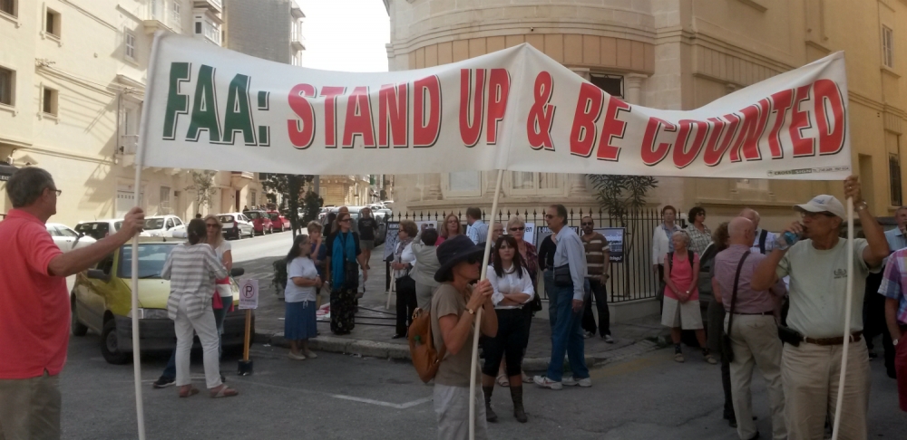 Qumu u semmgħu leħinkom...