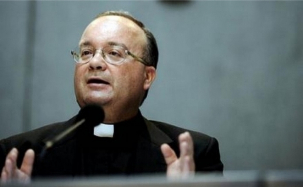 Isqof Charles J. Scicluna