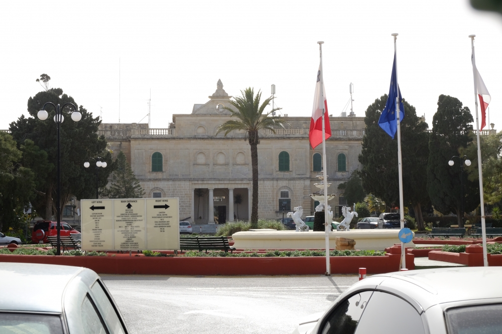 Id-daħla tal-isptar Monte Carmeli