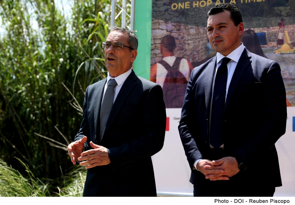 Il-Ministru Joe Mizzi u ħdejh is-Segretarju Parlamentari Aaron Farrugia