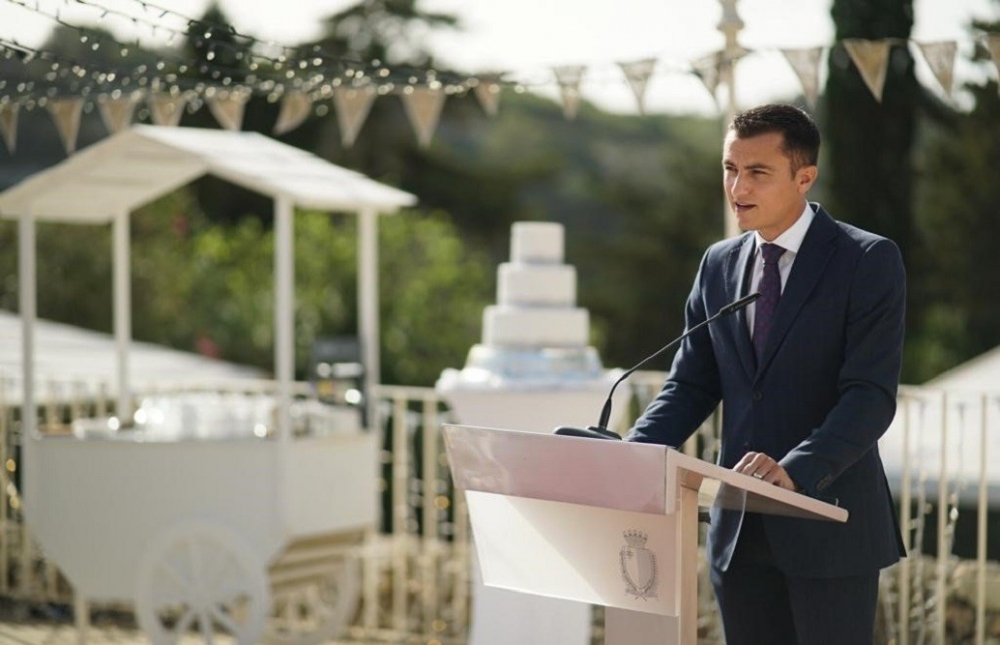 Il-Ministru Schembri waqt il-konferenza tal-aħbarijiet