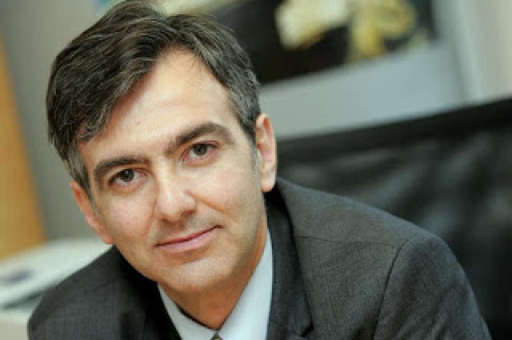 Simon Busuttil mhux se  jċedi qabel il-labour jagħtu lura dak li 'serqu'