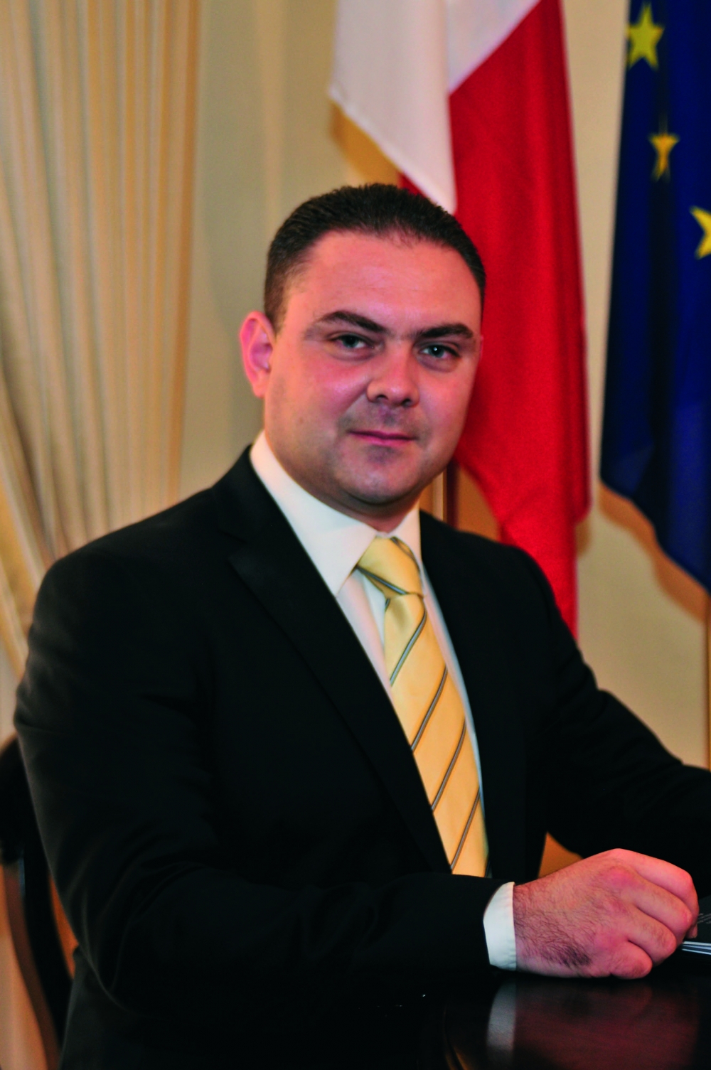 Owen Bonnici, jiddeskrivi lilu nnifsu bħala persuna ordinarja li qed jagħmel minn kollox biex iwettaq biċċa xogħol tajba ħafna