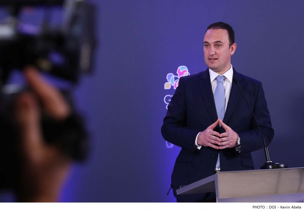 Is-Segretarju Parlamentari Clifton Grima