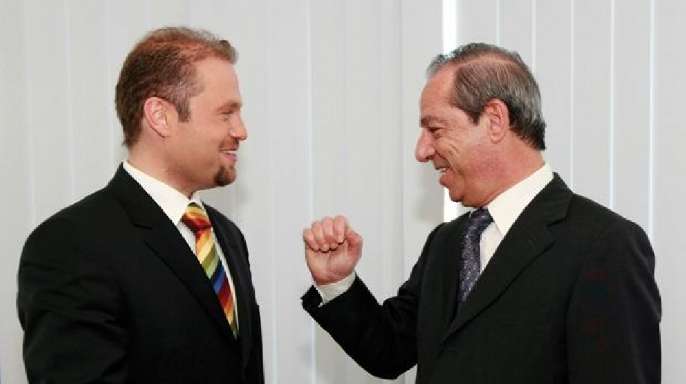 Il-laqgħa tal-eks Prim Ministru Lawrence Gonzi mal-Kap tal-opożizzjoni ta' dak iż-żmien Joseph Muscat