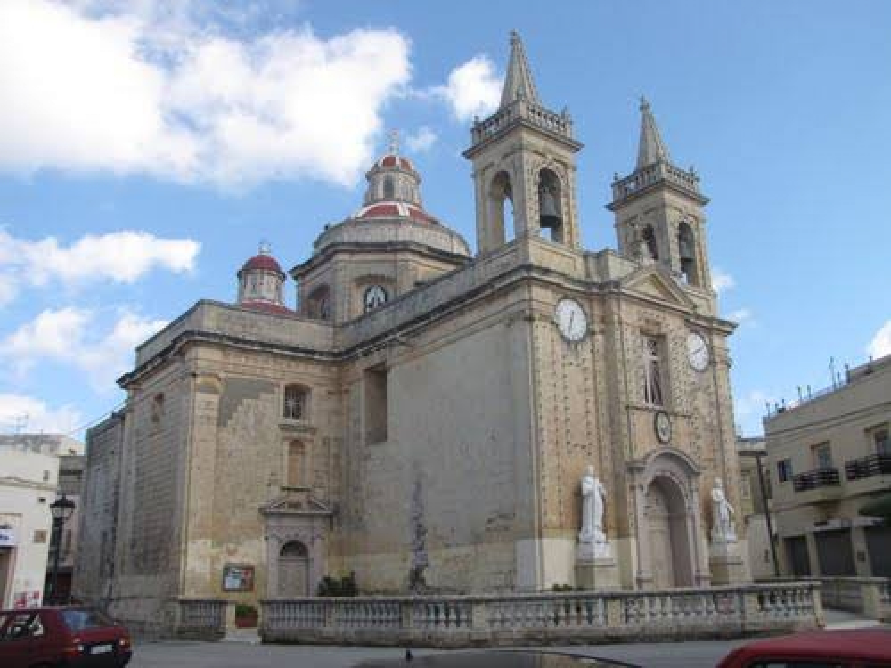 Relikwi jisparixxu mill-Knisja ta’ Ħal Kirkop; l-Għaqda San Leonardu titlob tweġibiet