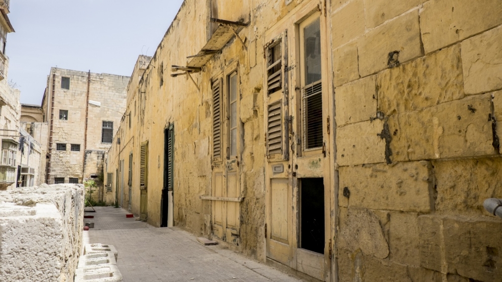Minn żona mitluqa għal Design Cluster sal-2018