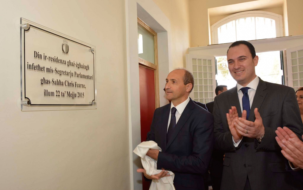 Waqt it-tnedija tar-residenza għaż-żgħażagħ u adolexxenti