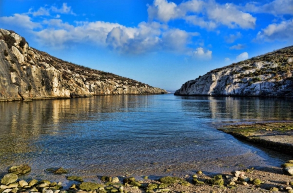 Mara ta' 27 sena tweġġa' gravi wara qabża l-baħar f'Imġarr ix-Xini