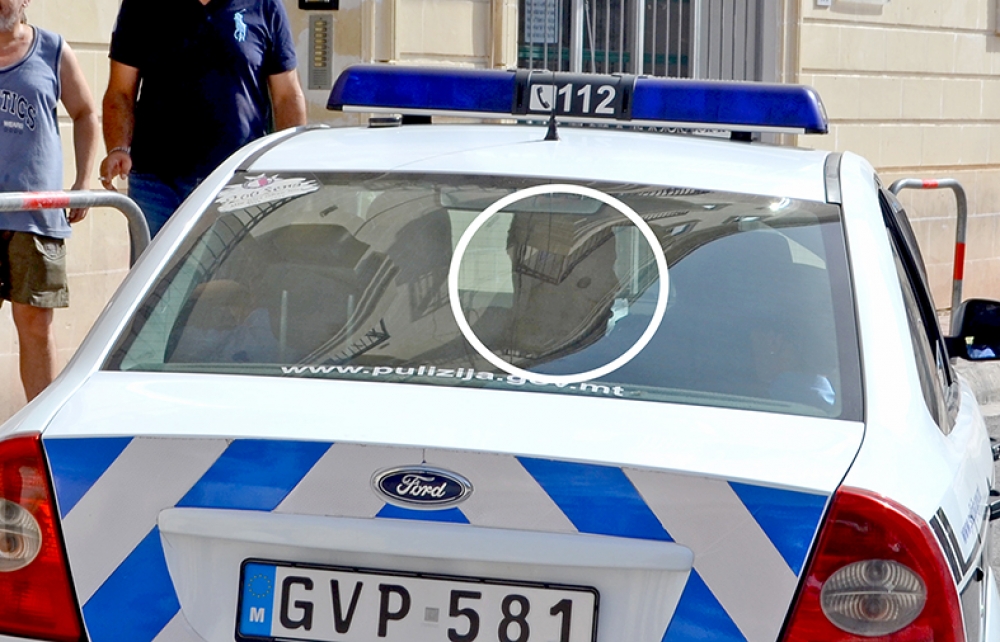 Iż-żagħżugħ ġie arrestat u ttieħed l-għassa għal aktar stħarriġ