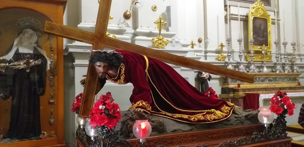 Ir-Redentur bil-vestwarju l-ġdid