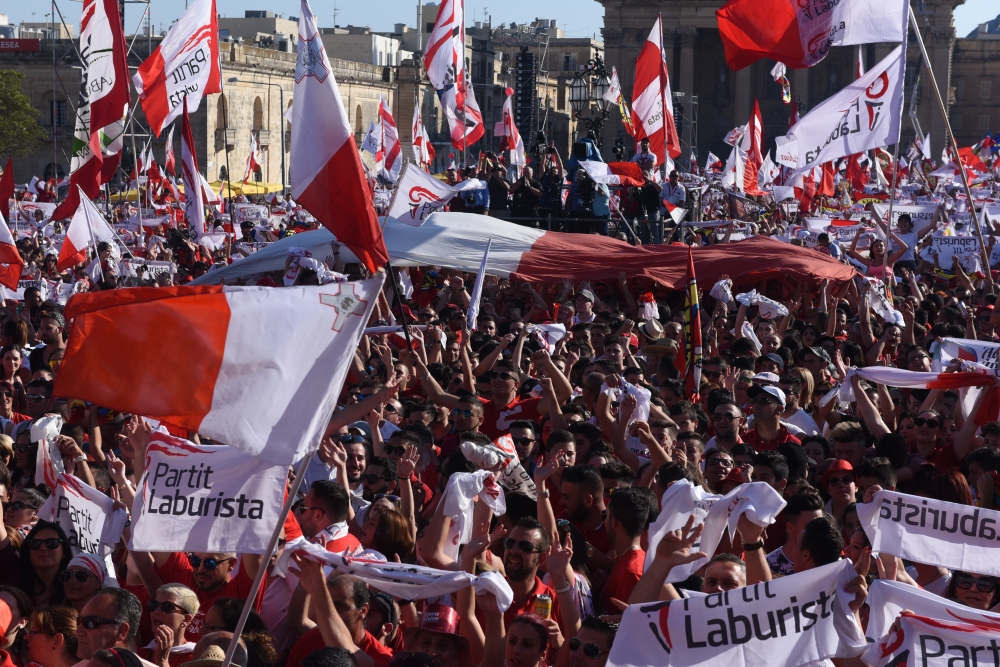 Muscat għaqqad bħal kolla diversi interssi, switchers ma Laburisti, liberali ma’ konservattivi