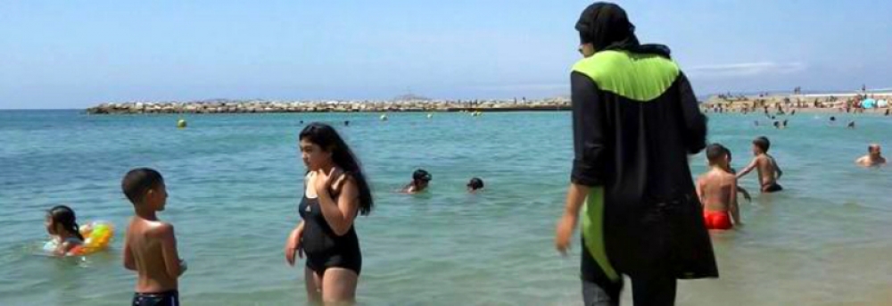 Jingħataw l-ewwel multi fi Franza għal min jinżel il-baħar bil-Burkini