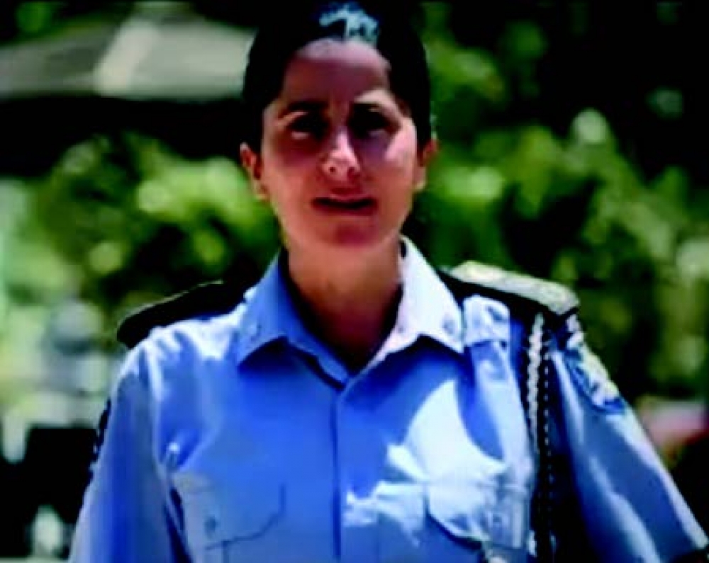 Supretendent Sharon Tanti, ritratt meħud mill-filmat tal-Pulizija