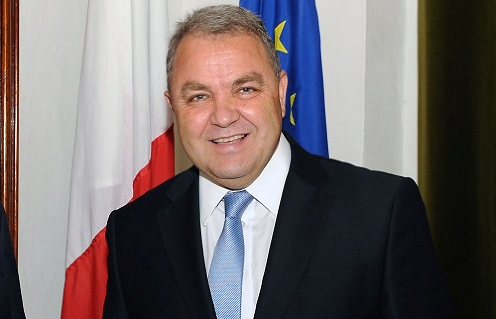 L--Ispeaker Anġlu Farrugia