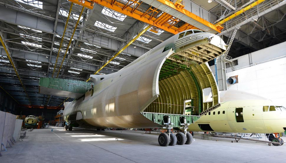 Joseph Muscat iħabbar interess qawwi mill-kumpanija Antonov...biex tinvesti f'Malta