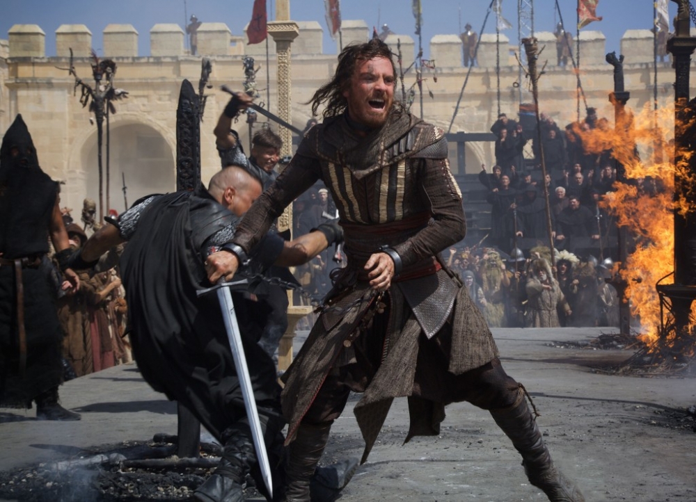 Michael Fassbender waqt xena ta' azzjoni fil-fortizza Manoel
